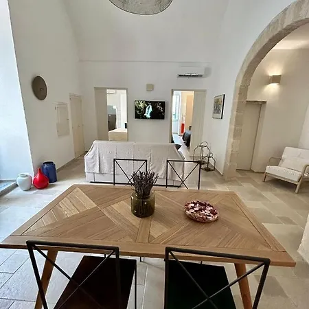 Casa Lella