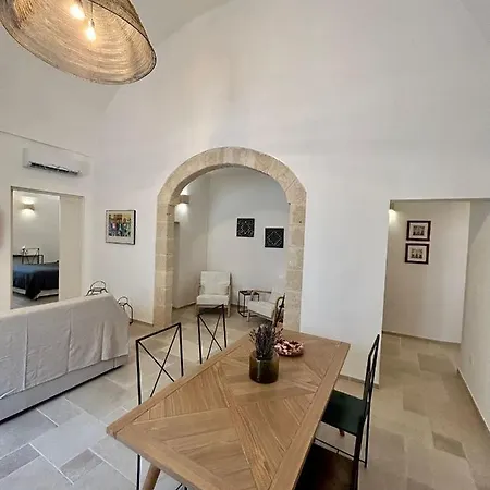Casa Lella * 莫诺波利